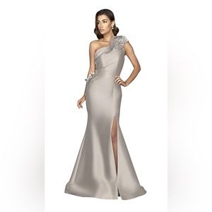 TERANI contour 2011E2427CL FORMAL DRESS
